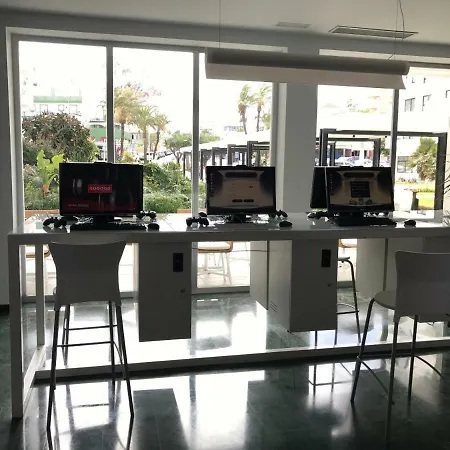 Апартаменты Sol Carihuela